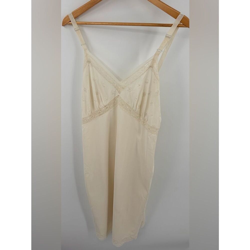 Vintage Snowdon off white lace embroidered lined floral full slip women 40 fairy - Picture 1 of 7